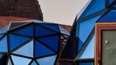 Unique Experiences - Modern geodesic domes in the Wadi Rum desert, showcasing innovative architecture and stunning natural scenery.