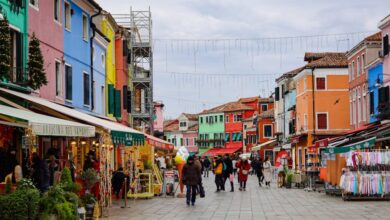 Boutiques - Free stock photo of architecture, arty houses, colourful community